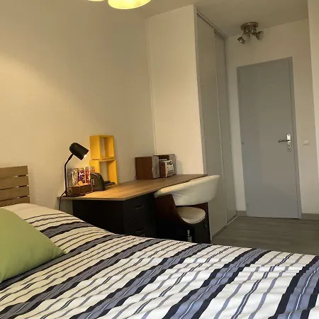 Apartment Avec Balcon Et Piscine - La Rochelle - Fr-1-246-595 *